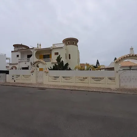 Amazing In Gale With Pool Албуфейра