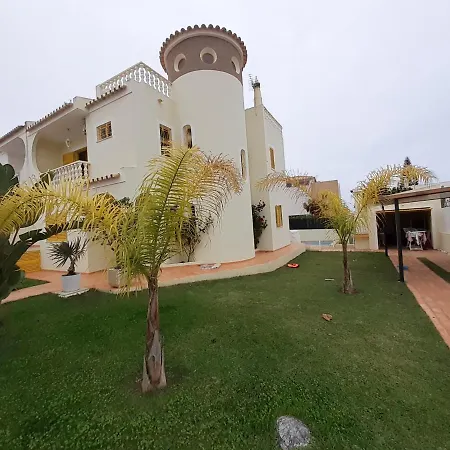 Amazing In Gale With Pool Албуфейра